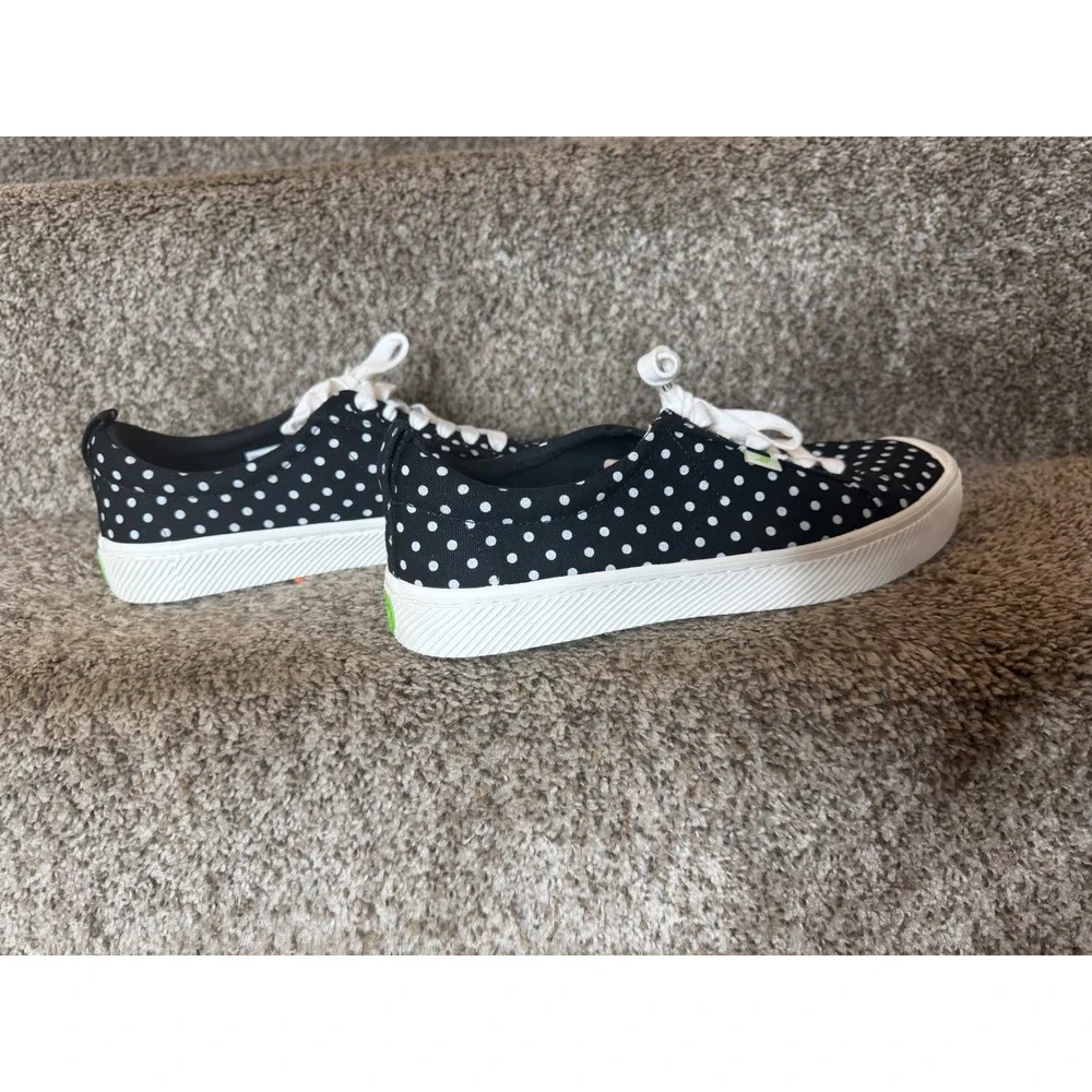 Cariuma NWT OCA Low Canvas Sneakers  Black/White Polka Dot M 8/ W 9.5